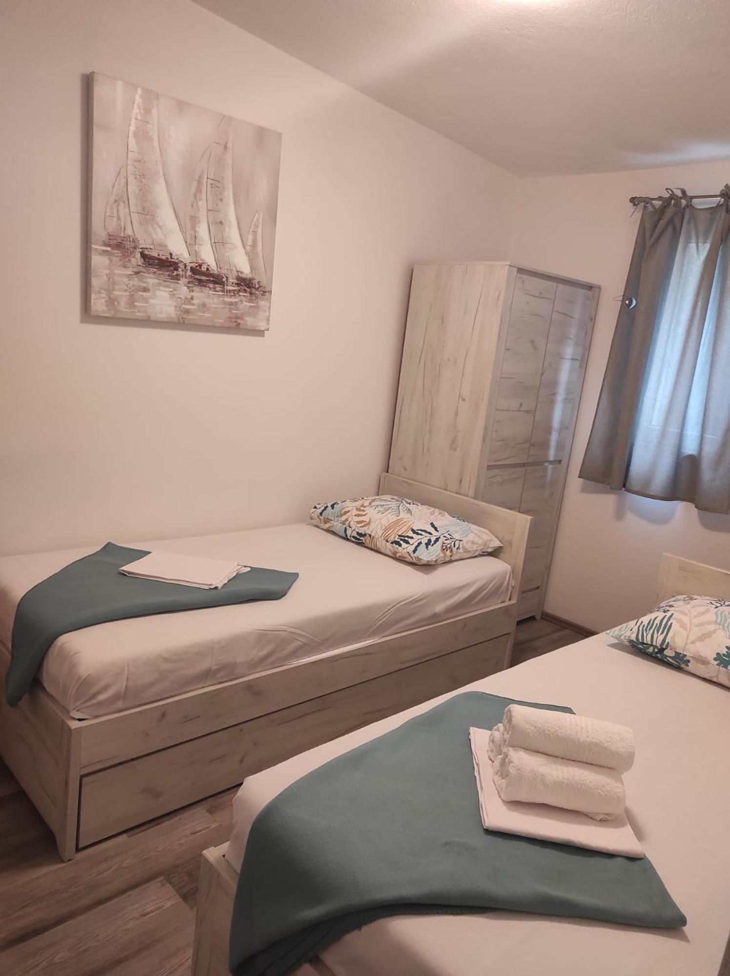 Apartman Koko With Private Jacuzzi Makarska Eksteriør billede