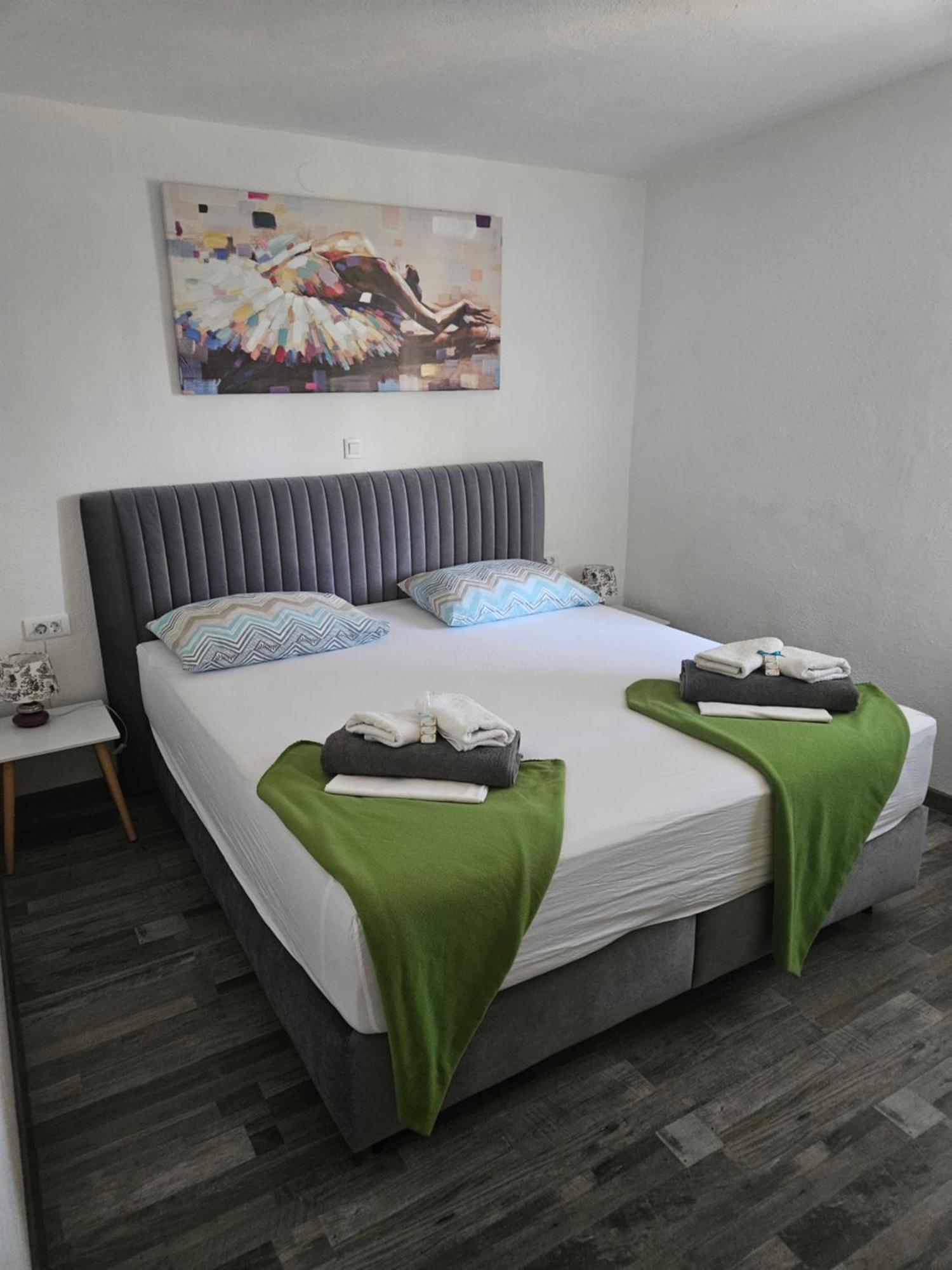 Apartman Koko With Private Jacuzzi Makarska Eksteriør billede