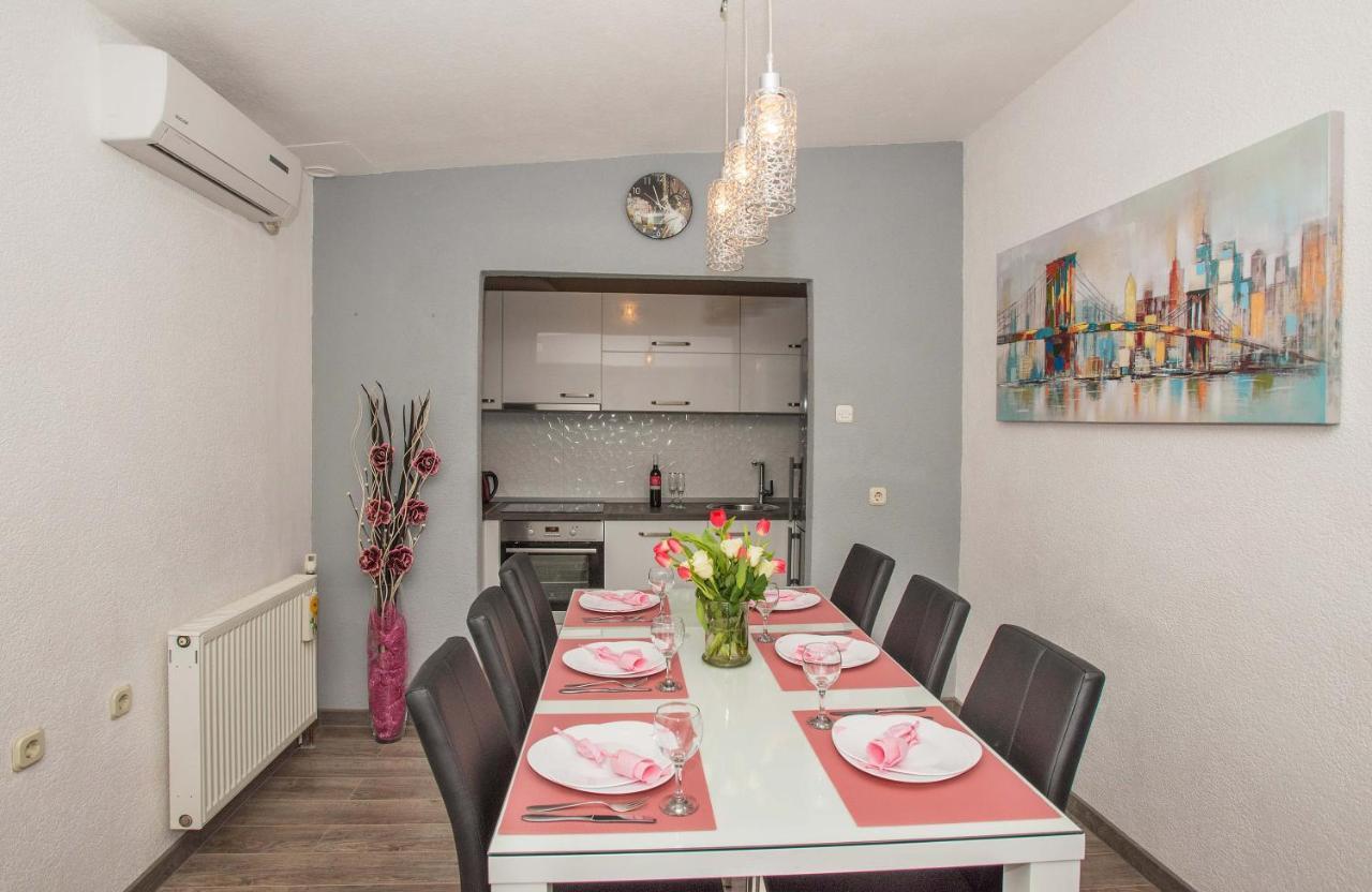 Apartman Koko With Private Jacuzzi Makarska Eksteriør billede