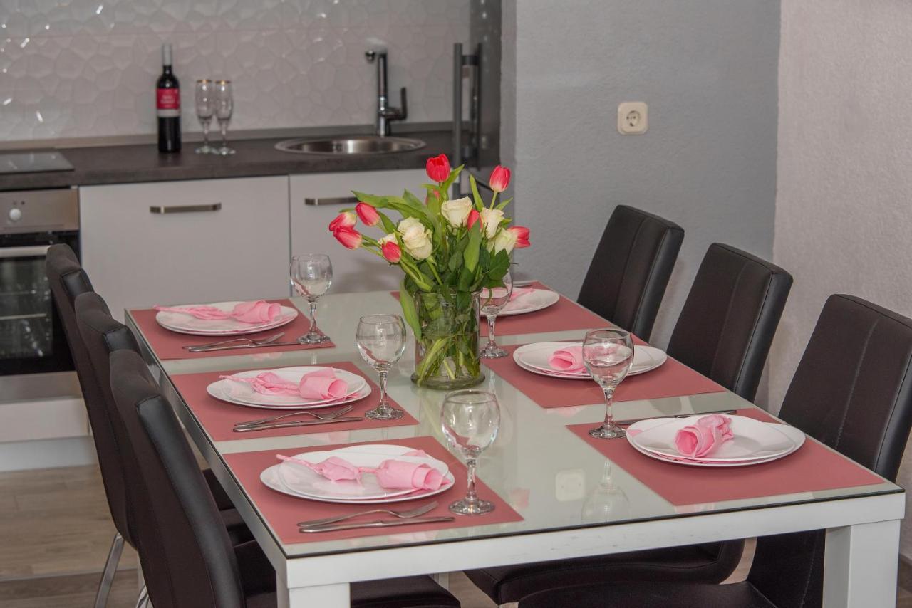 Apartman Koko With Private Jacuzzi Makarska Eksteriør billede